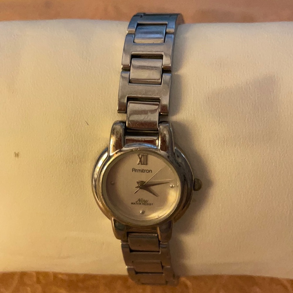 Amitron watch water resistant